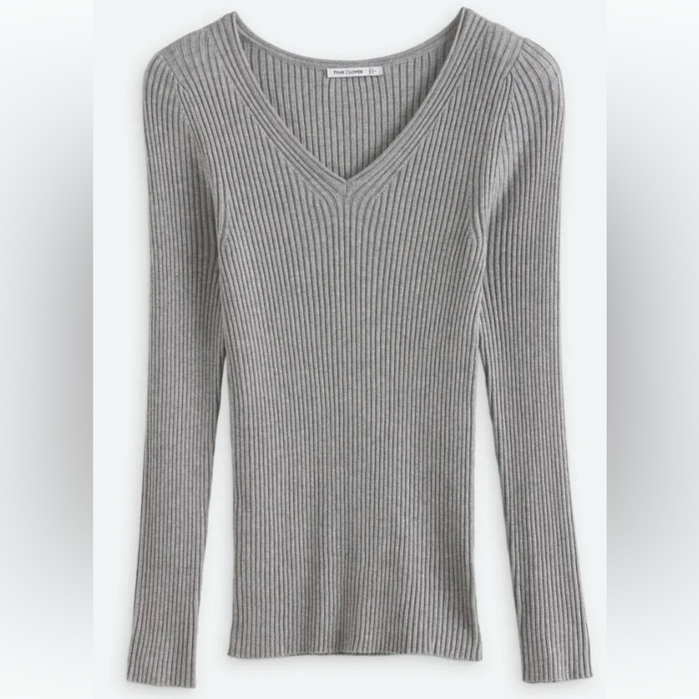 V Neck Sweater - New with Tags, Size S - Picture 2 of 3